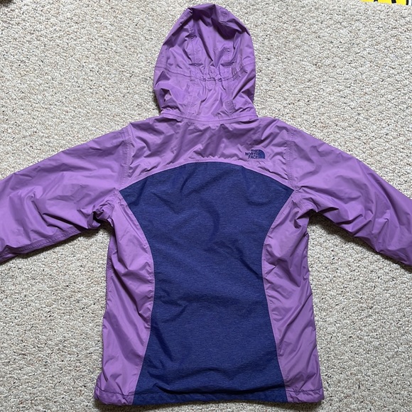 North Face two jackets in one! Double-Lined, Fleece Interior Waterproof Jacket - Picture 4 of 7